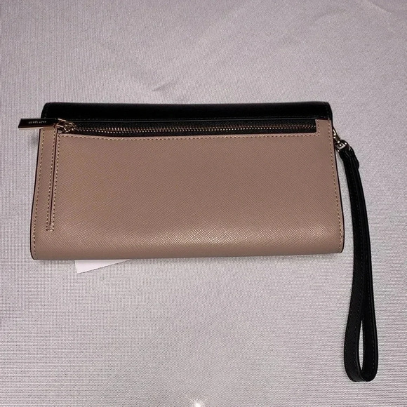 KATE SPADE ♠️ Wristlet Wallet, NWT. - Picture 2 of 5